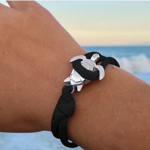 Jewelry - 🎁 NWT 🐢🏝 SILVER-TONE SEA TURTLE BLACK KNOTTED ROPE BEACH STRETCH BRACELET